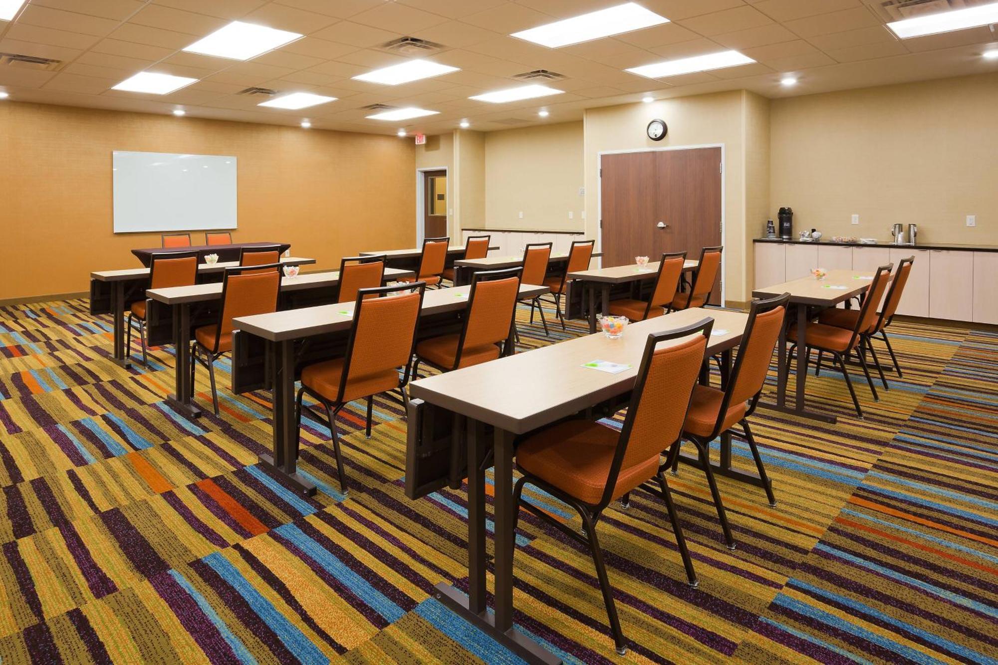 Fairfield Inn & Suites By Marriott St. Paul Northeast Vadnais Heights Exterior photo